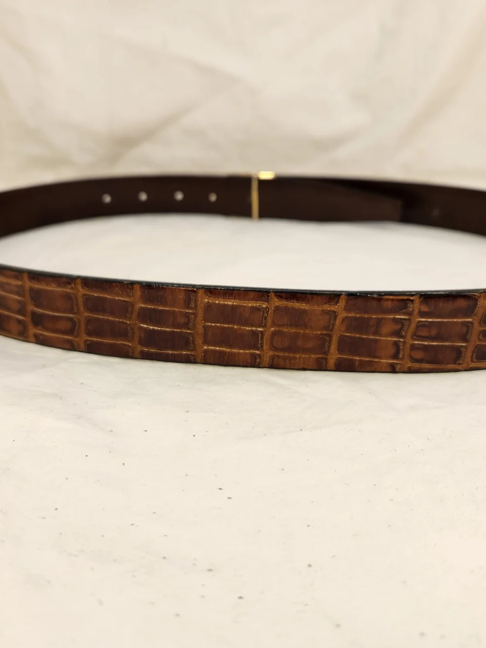 PIERRE CARDIN REVERSIBLE Brown Croc-Embossed Leather Belt with Gold Buckle